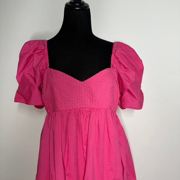 Tuckernuck Hyacinth House Preppy Barbie Pink Mini Puff Sleeves Graduation Dress - Picture 7 of 12